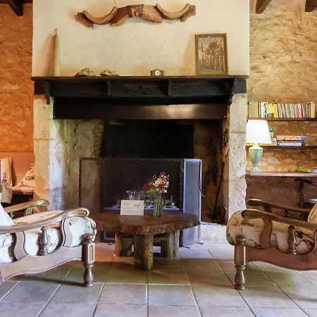 Heritage In Aquitaine With Shared Pool Holiday home *
