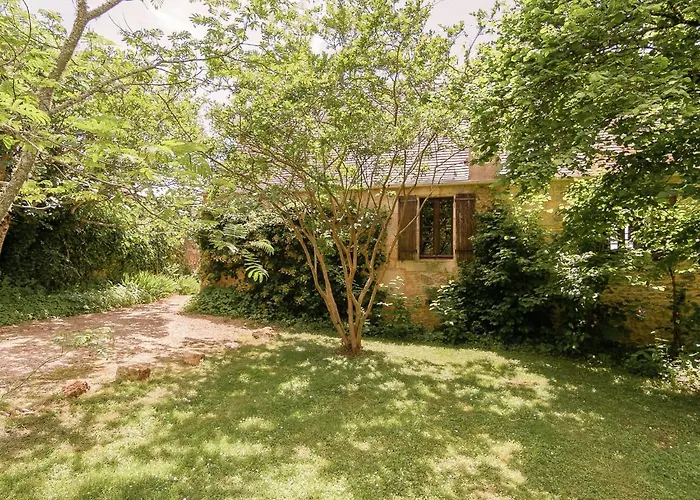 Estate In Dordogne Near Sites * Falcou